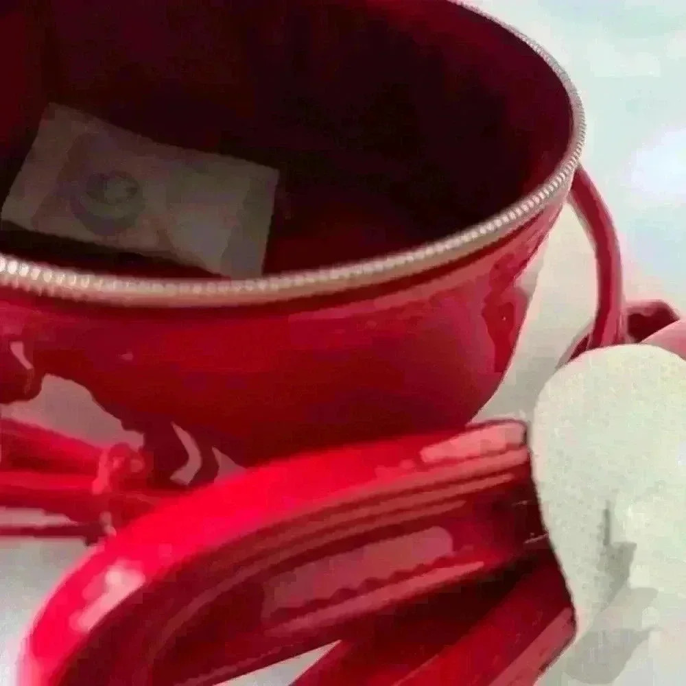 Marc Jacobs NWT Mini 4" Red Patent Leather Crossbody Round Circle Canteen Bag - Picture 11 of 11